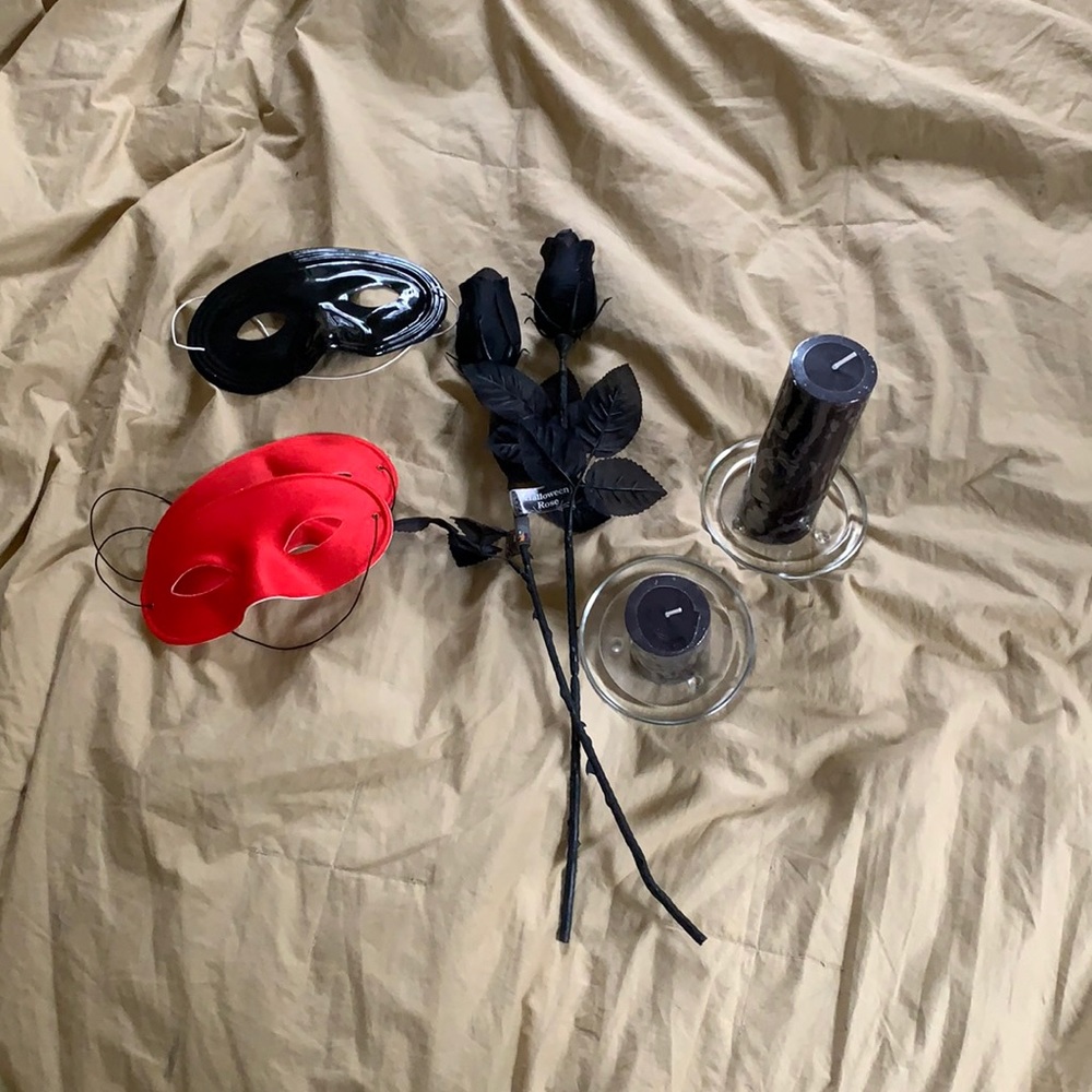 Halloween or anti Valentines kit.